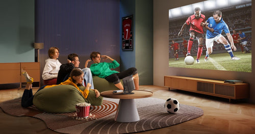 Der beste Projektor von XGIMI für Sportübertragungen ist kompakt, robust und vielseitig – sowohl für den Innen- als auch für den Außenbereich.